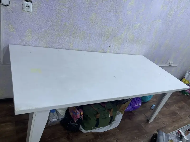 Квадратный обедный/рабочий стол в белом цвете. Характеристики — фото 3
