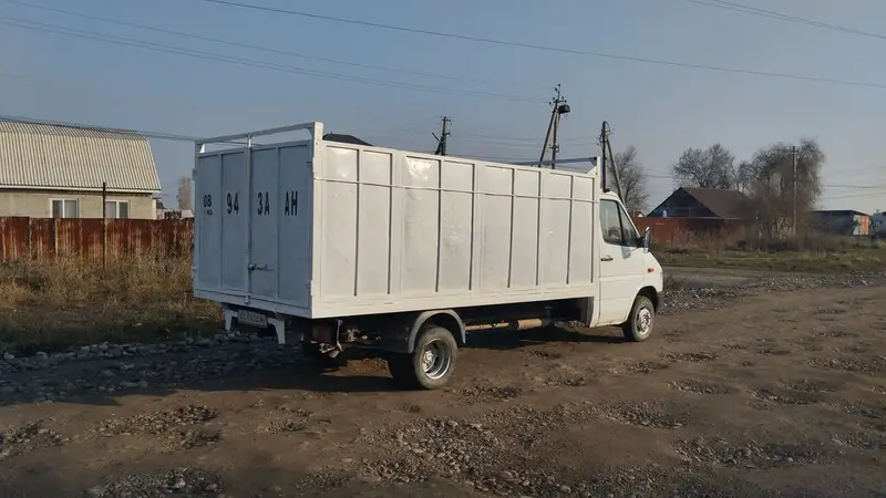 Заказать Мерседес грузовой спринтер, Перевозка мебели, С прицепом — фото 4