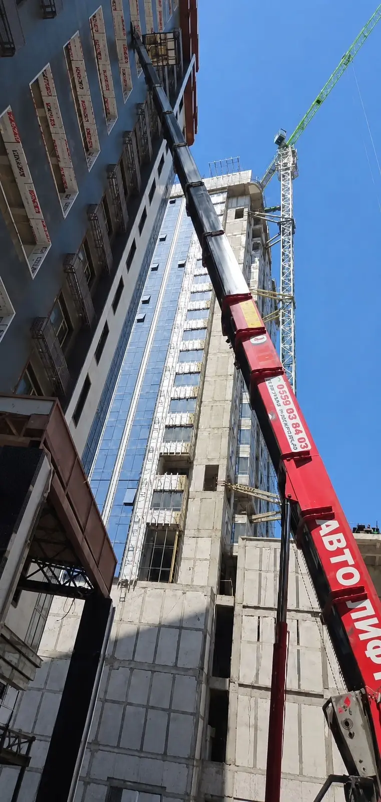 🏗️ АРЕНДА АВТОЛИФТА 62 м / 45 м Подъём стройматериалов, окон, мебели — фото 3