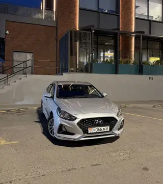 Сдаю Hyundai Sonata, Почасово, Без водителя