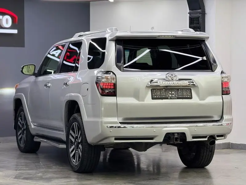 Сдаю в аренду посуточно . Toyota 4Runner — рамный внедорожник с — фото 4