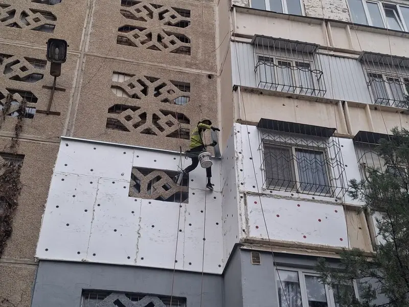 Утепление и отделка фасадов высотными альпинистами — фото 2