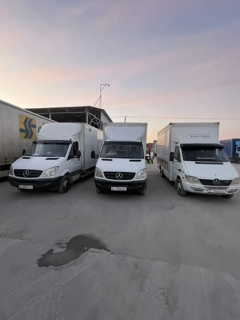 Грузоперевозки с грузчиками фургонах Mercedes Sprinter — фото 2