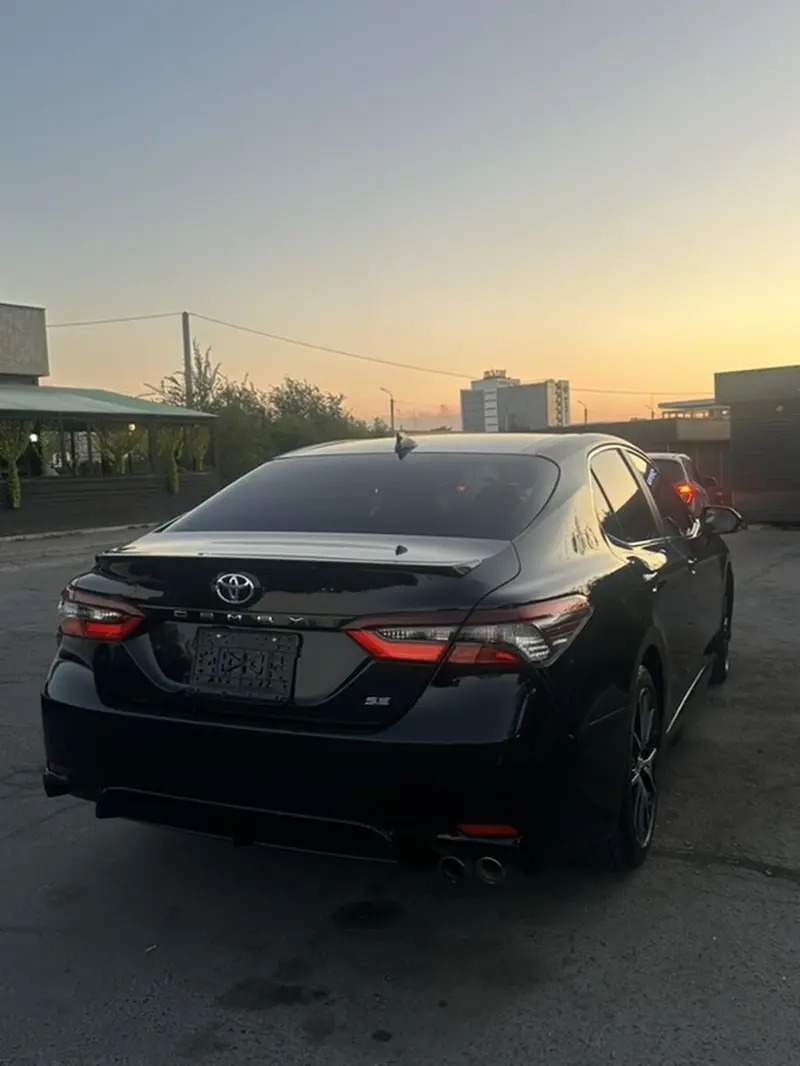 Сдаю Toyota Camry, Почасово, Без водителя — фото 4