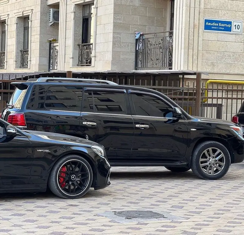 Сдаю Mercedes-Benz Viano для кортежа, С водителем, Минивэн — фото 4