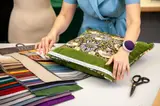 Ищем швею с опытом в цех перетяжки мягкой мебели