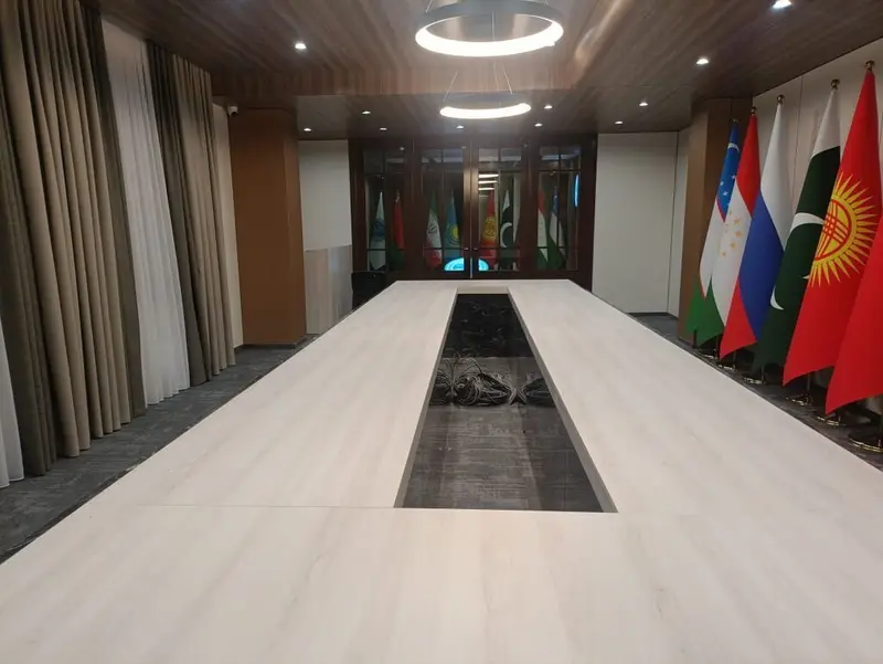 Демонтаж старых дверей. Подгонка проема и точная установка. Монтаж — фото 6